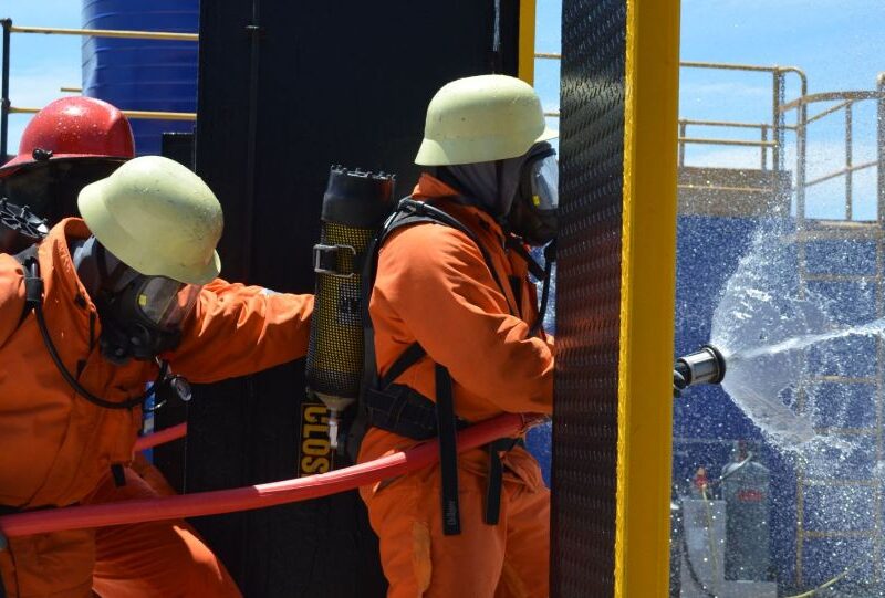 Refresher-Advanced-Marine-Fire-Fighting Refresher-Advanced-Marine-Fire-Fighting